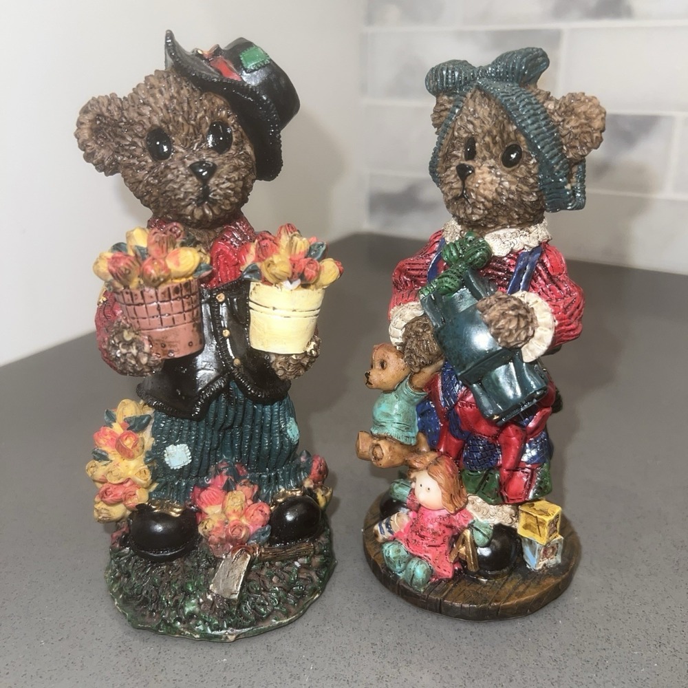 2 K'S Big Eyed Bears Collection Figurines Vintage Collectable